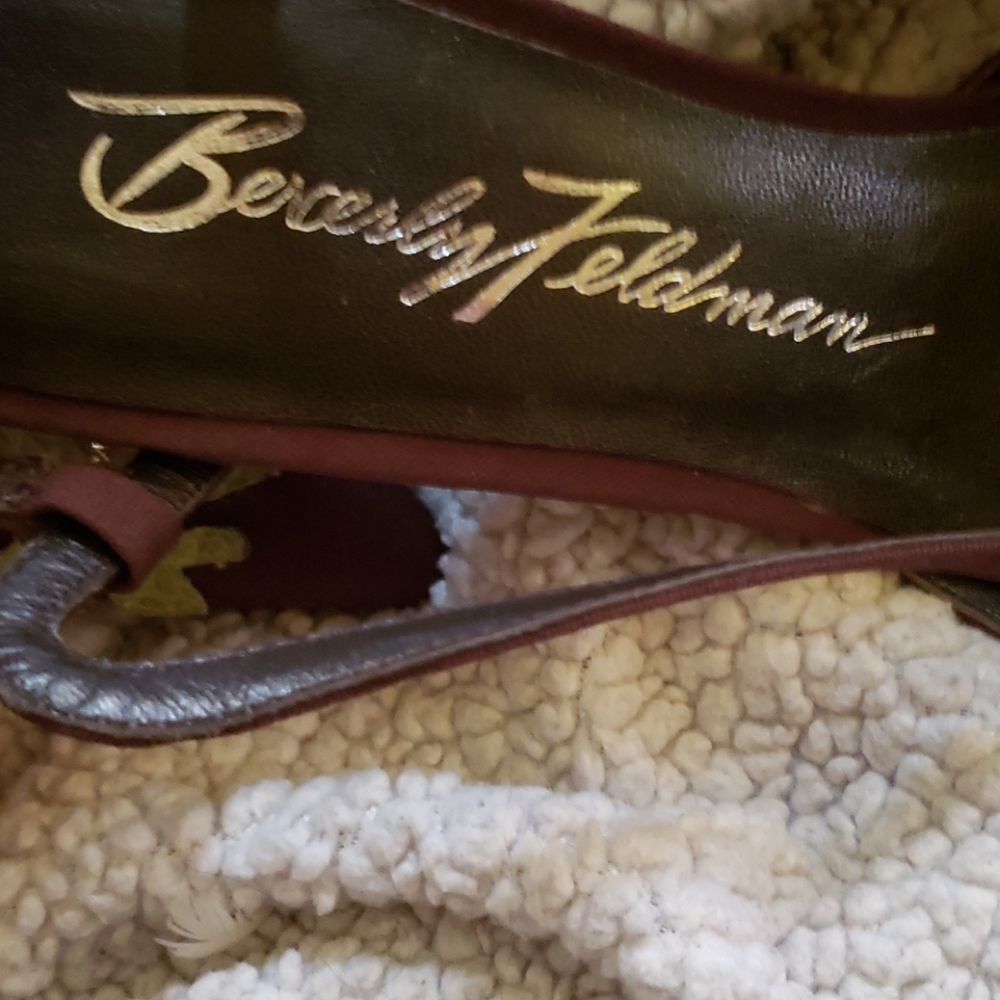 Beverly Feldman slingbacks 6.5 - Picture 5 of 5